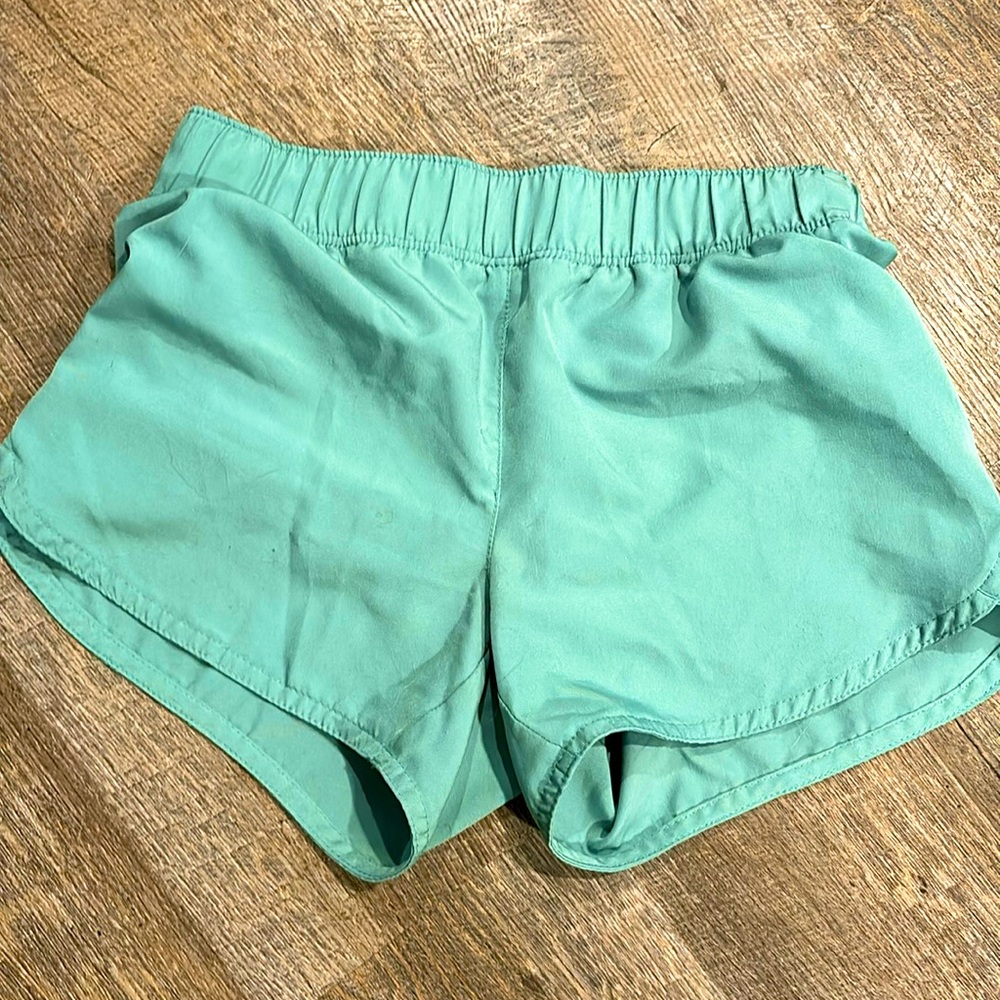 Old navy teal green shorts